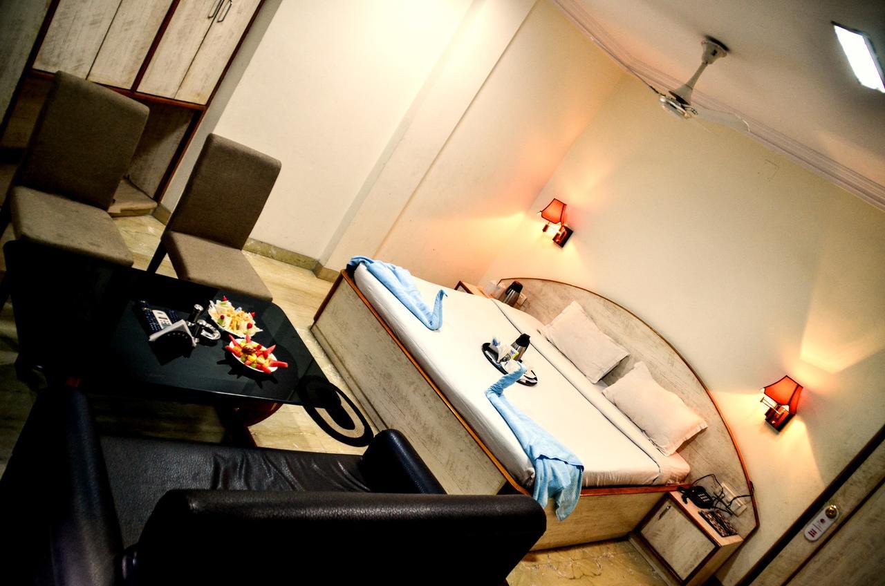Hotel Aryan Jharsuguda Exteriör bild